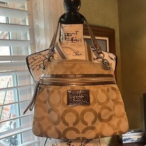 Vintage COACH POPPY CROSSBODY